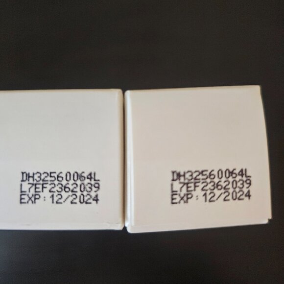 Rodan + Fields UNBLEMISH Invisible Matte Defense x2 Lotion, face SPF 30 - Picture 2 of 5